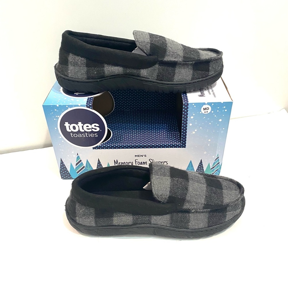 TOTES NWT Mens Medium 8-9 Black Gray Plaid Toasties Memory Foam Slippers TMB1